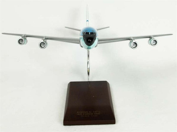 Executive Series Desktop Boeing VC-137A Air Force One 1/100 Scale Mahogany  ModelTail 27000