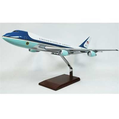 Executive Series Boeing VC-25 747 "Air Force One" 1/100 Scale  Model