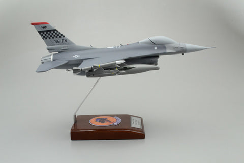F-16C Falcon Custom Express Model Airplane