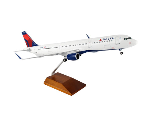 SKYMARKS DELTA A321 1/100 W/WOOD STAND & GEAR