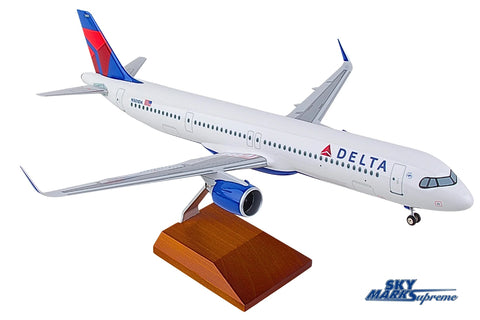 SKYMARKS DELTA A321NEO 1/100 W/WOOD STAND & GEAR