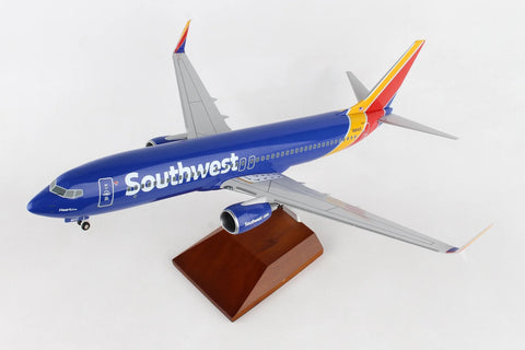 SKYMARKS SOUTHWEST 737-800 1/100 W/GEAR & WOOD STAND