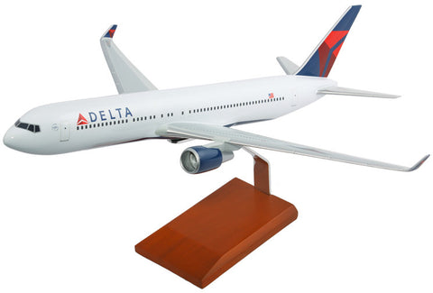 Executive Series Delta Air Lines Boeing 767-300 Model